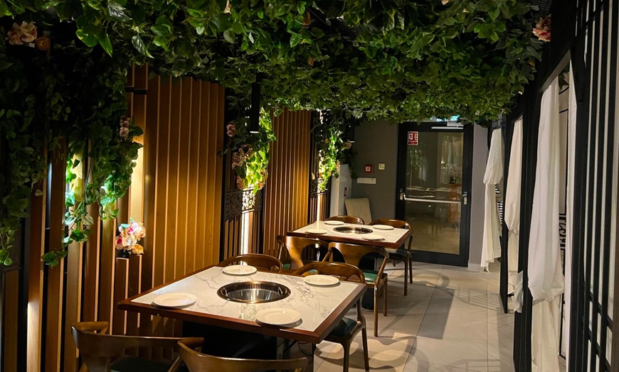 Image 2: Groupony o wartości 100-500 zł na całe menu Moli Hot Pot & Grill