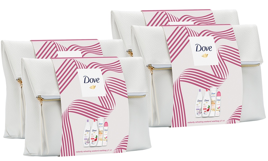 Image 7: Coffret cadeau soin douche Dove