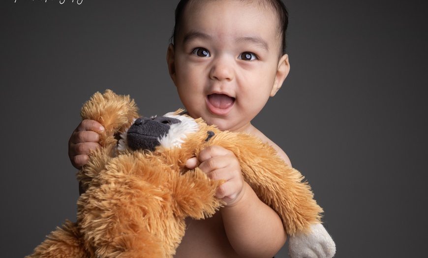Image 10: Baby Photoshoot I 8'' x 6'' Print I Barrett & Coe Studios