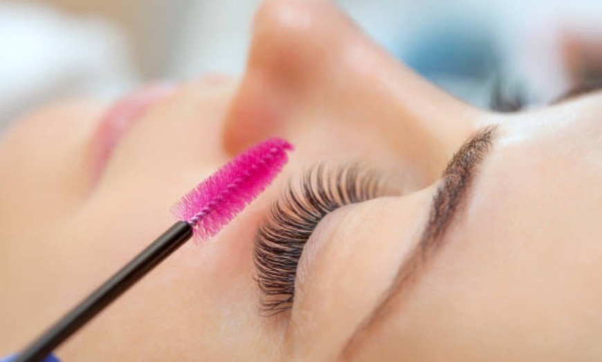 Image 8: Lifting y tinte de pestañas con opción a diseño y depilación de cejas