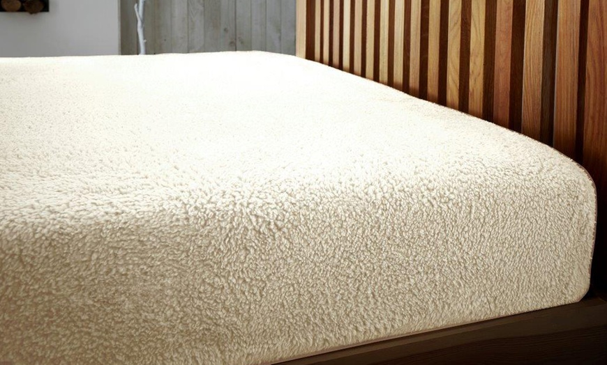 Image 18: Gaveno Cavailia Teddy Chiswick Duvet Cover Set or Teddy Fitted Sheets