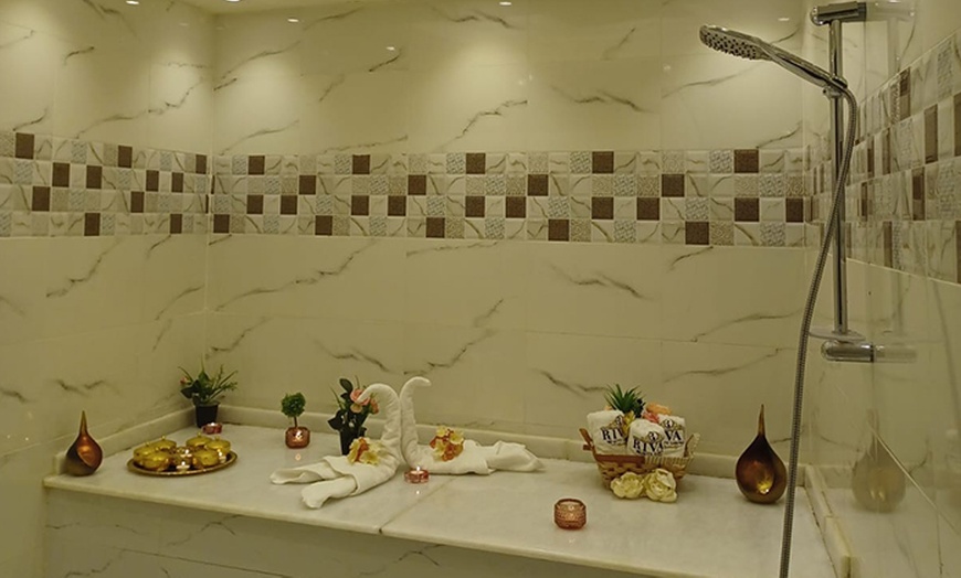 Image 6: 60 Mins Classic Moroccan Bath, Spa, Threading, Mani-Pedi, and Facial