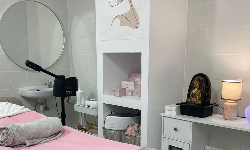 Image 2: Limpieza facial express, profunda o renovadora con kobido y led