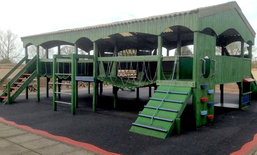 Image 6: Play Area Family Entry