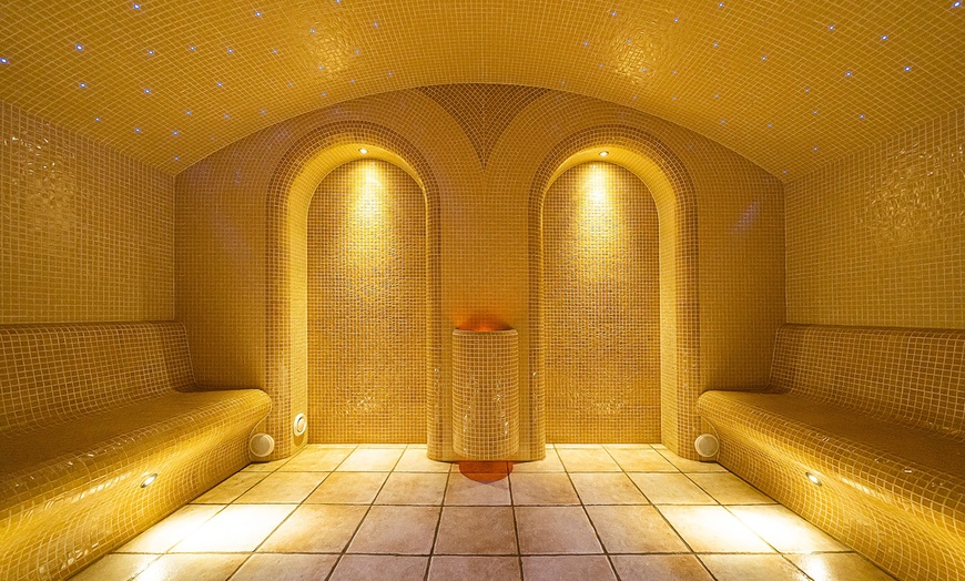 Image 1: Aufenthalt in der Saunalandschaft inkl. Frühstücksbuffet & Abendessen