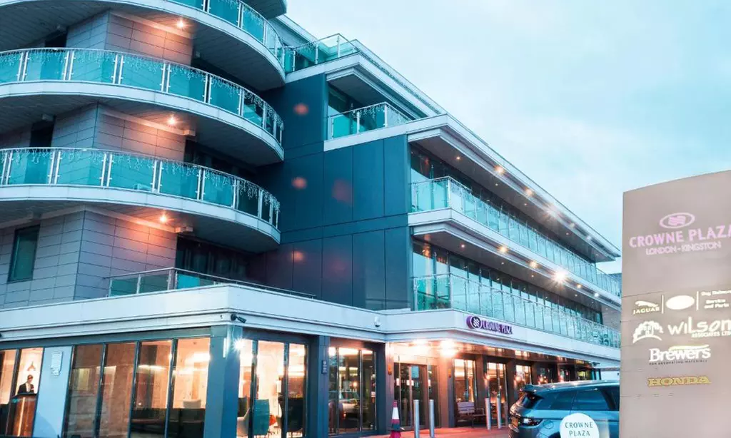 4* Kingston: One or Two Nights Stay