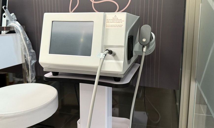 Image 7: Tratamiento HIFU 12D en 1 o 2 zonas corporales a elegir 