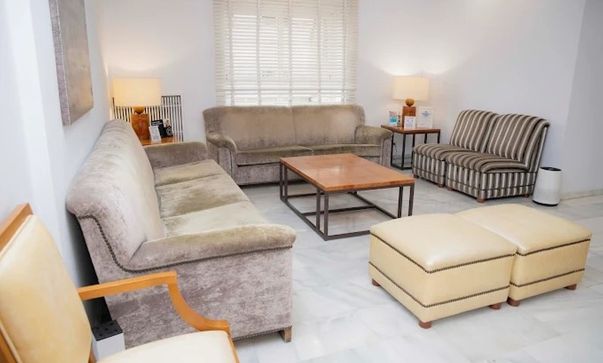 Image 5: Cuidado dental completo con diagnóstico, limpieza y blanqueamiento 