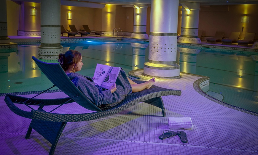 Image 2: Choice of Spa Day with Treatments, Lunch & Prosecco