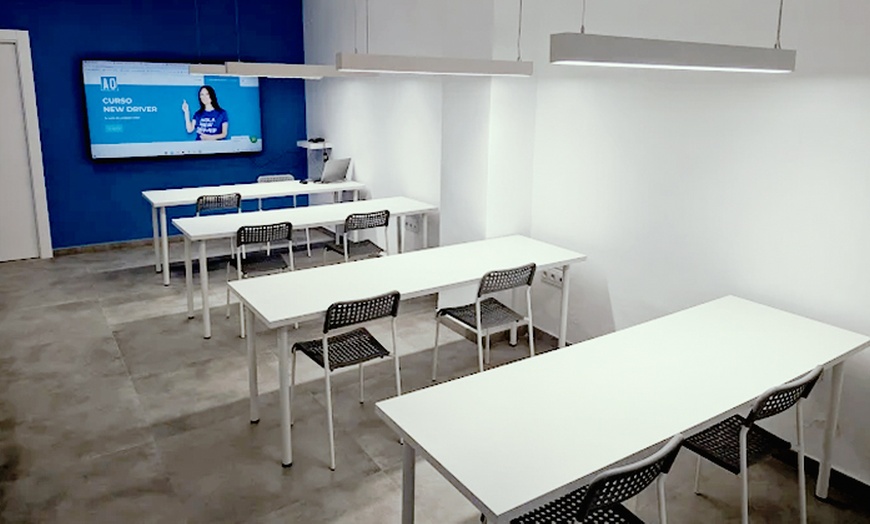 Image 4: Curso teórico intensivo plus online con tutoría y acceso AEOL Basic