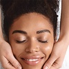 Image 1: Limpieza facial con masaje y opción a depilación de cejas y labio