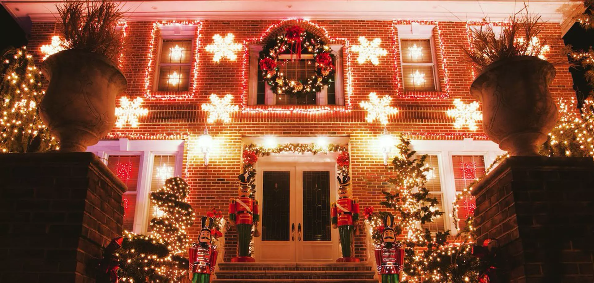 Up to 22% Off on Bus Tour at Dyker Heights Christmas Lights Tour