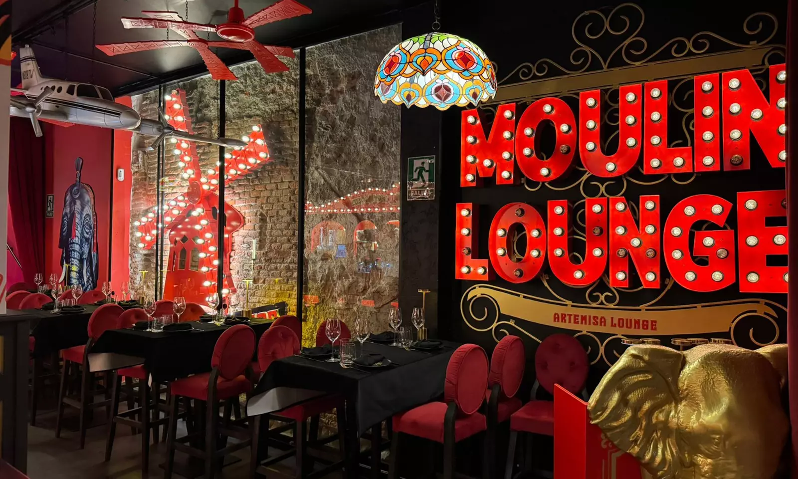 Menú para dos o cuatro personas en Artemisa Moulin Lounge