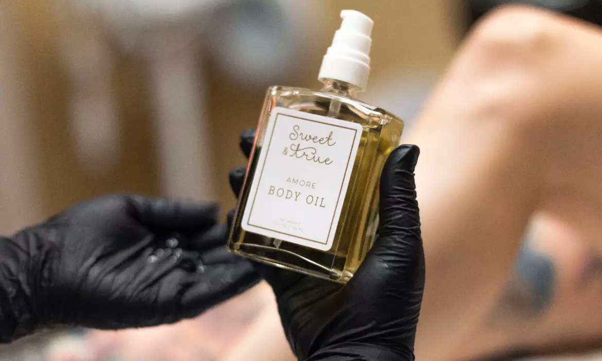 Men's & Women’s Brazilian Sugaring with Mask, Vajacial or Underarm