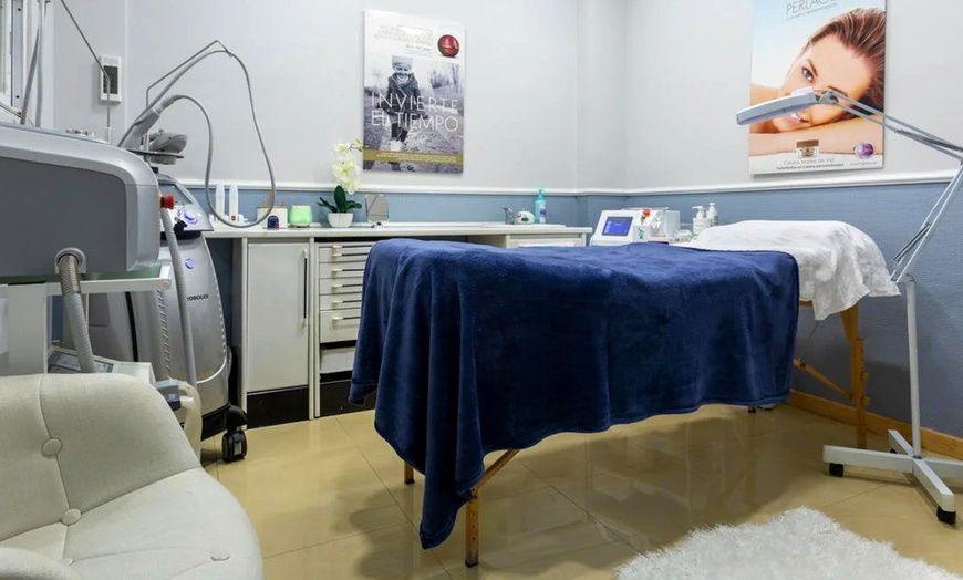 Image 3: 1, 2 o 4 sesiones de radiofrecuencia facial con higiene suave