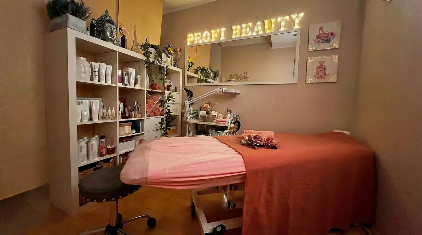 60 oder 90 Min. Gesichtsbehandlung nach Wahl, opt. + Gesichts-Massage