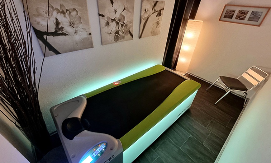 Image 2: 1, 3 oder 5x 20-minütige Hydrojet-Massage für 1 Person