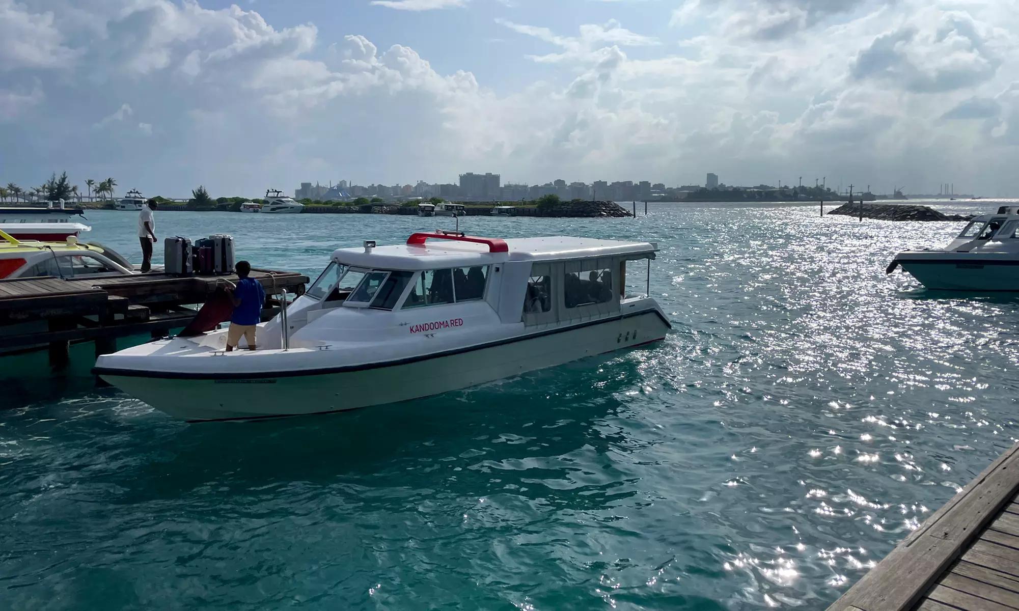 2-Hour Boat Rental, Family Cruise, Peanut Island & More for Up to 6