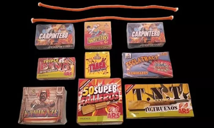 ¡Despide el año a la valenciana! Pack de petardos variados o cohetes a elegir, con hasta un 32% de descuento - Primary Image