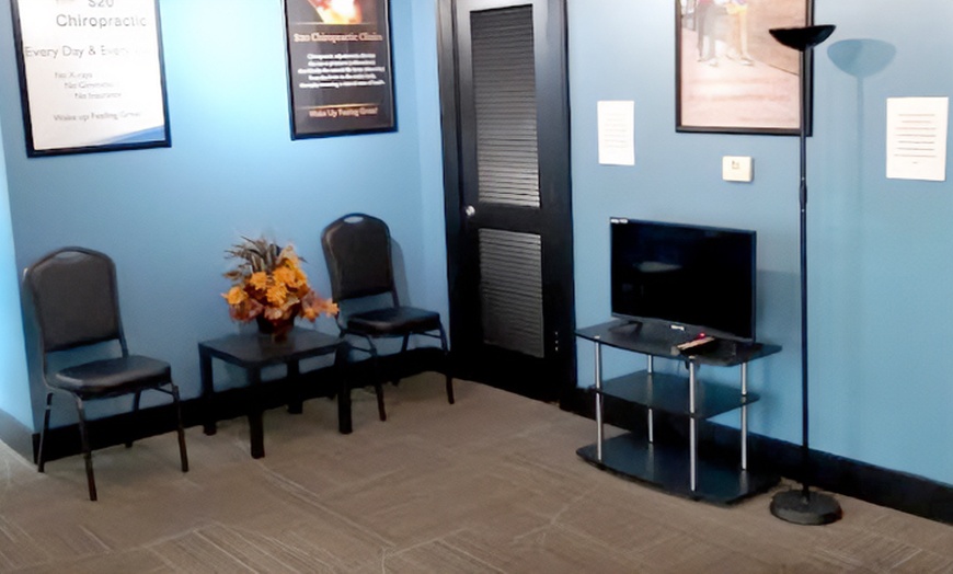 Image 9: Effective Consultation plus 1 or 3 Chiropractic Adjustments (60-Min)
