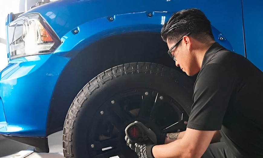Image 3: Conventional, Synthetic Blend or Full Synthetic Oil Change