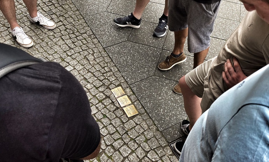 Image 5: City Walking Tour durch Berlin für 1 - 6 Personen