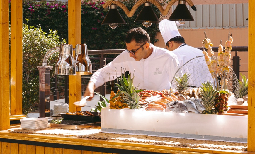 Image 3: Saturday Brunch w/ Beverages, Pool & Beach Access for Child or Adults