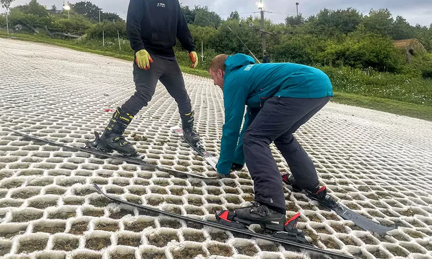 60 Minutes Level 1 Ski or Snowboard Lessons for 1, 2, 3, or 4 People!