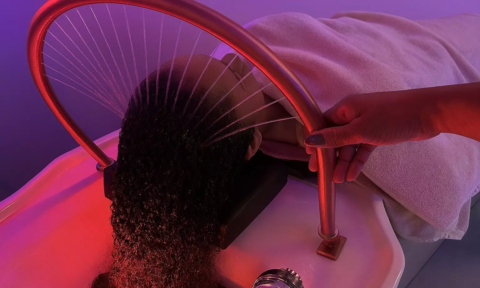 Jusqu'à 40% de remise sur Soins du cuir chevelu chez Hairstyle Afro - ongles - Primary Image