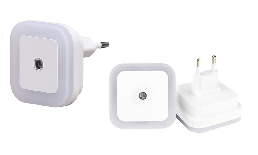 Image 2: Luz nocturna LED automática con tono cálido