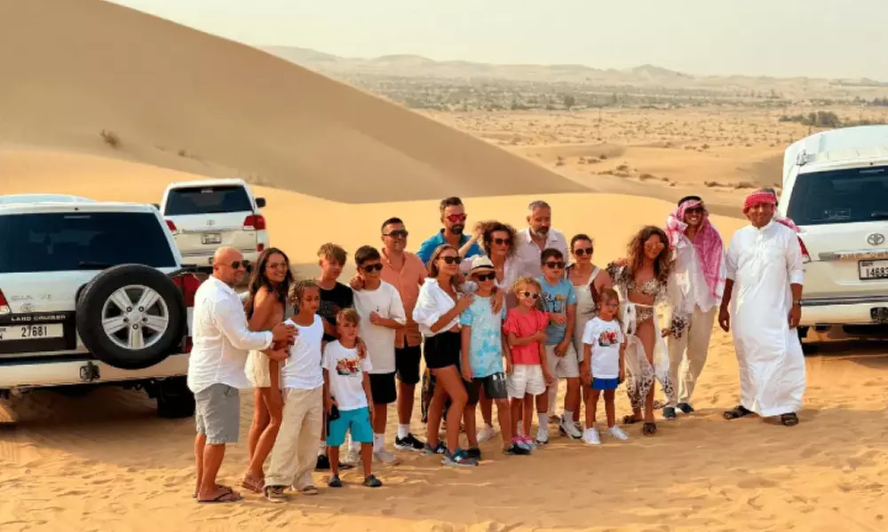 Abu Dhabi Desert Safari+ Central/Home/Hotel Pickup–Dinner & Live Shows