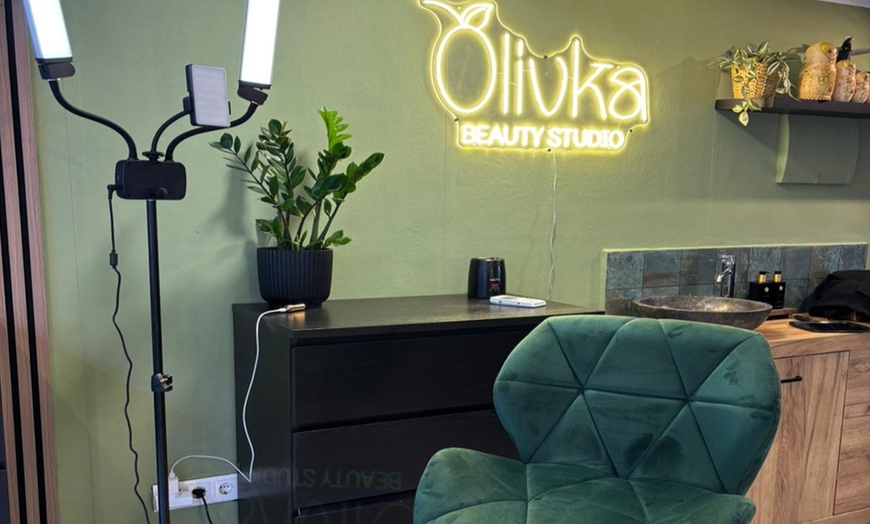 Image 5: Sesión de microblading, microshading o micropigmentación