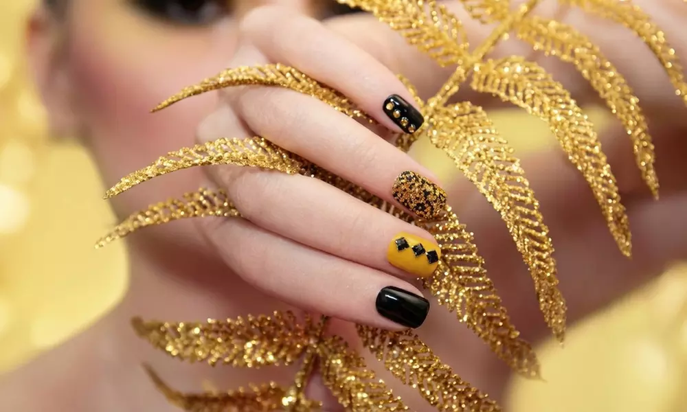 Enjoy a Calm, Relaxing, and Soothing Manicure Experience