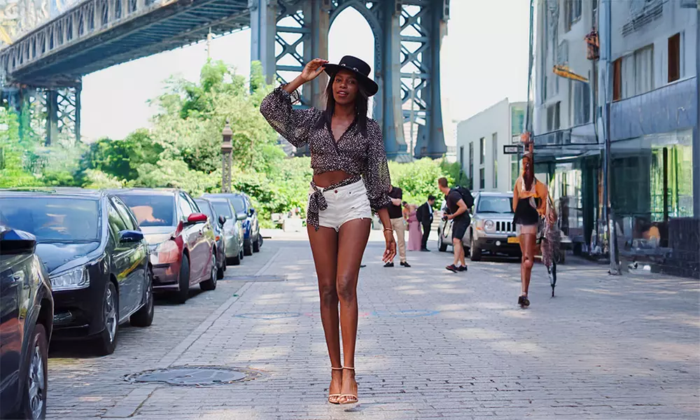 Capture with 30 Minute or 1 Hour Outdoor Photography Session with a Photo Package @David Vision (Up to 52%Off)