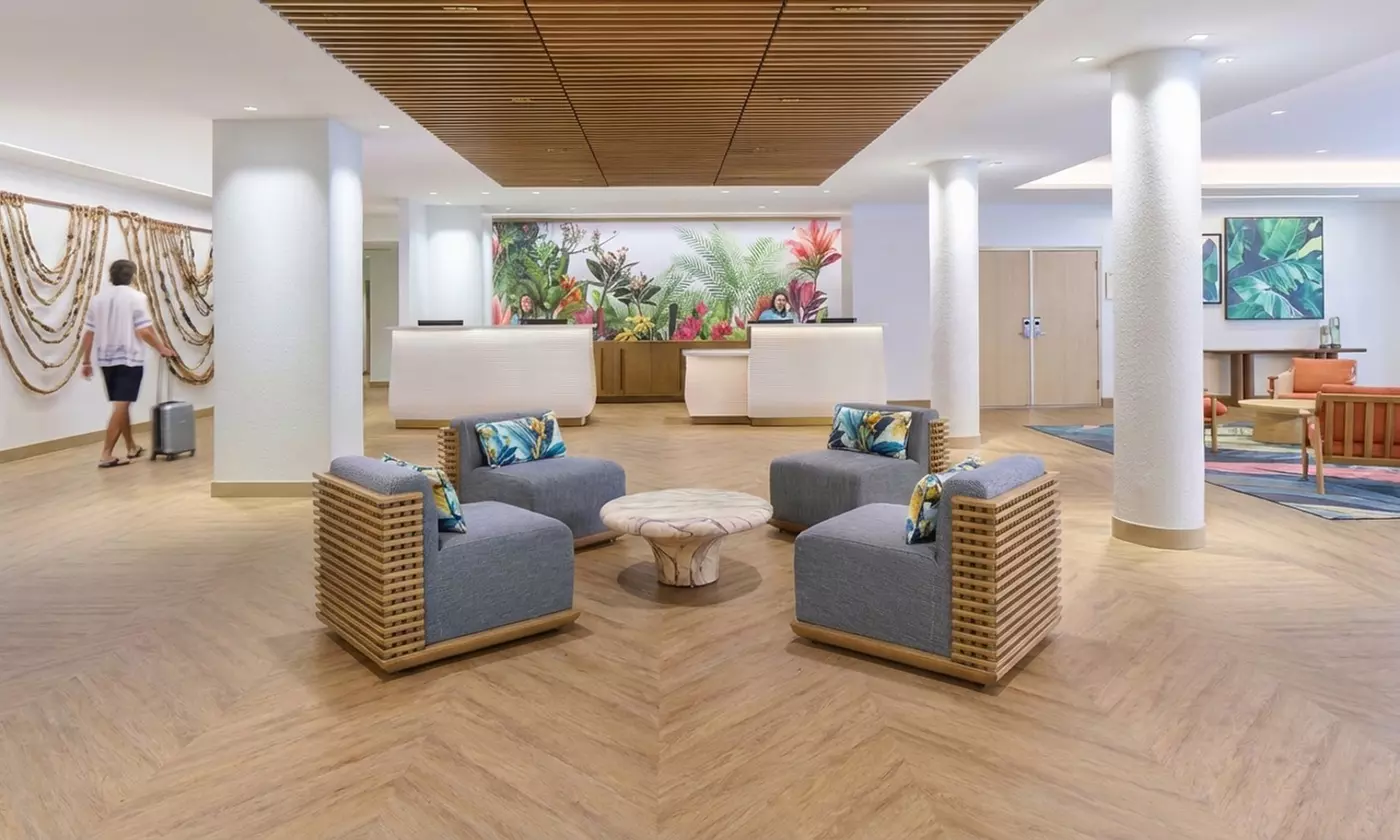 ✈ 4-Day Hawaii Vacation with Air from Great Value Vacations