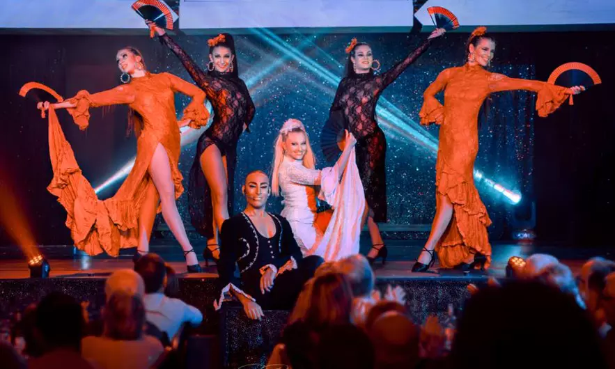 Soirée cabaret et repas pour deux en option à Milady Opera