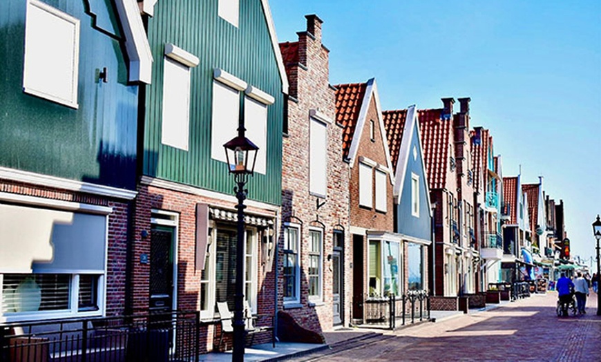 Image 21: Volendam, nabij Amsterdam: tweepersoons- of familiekamer met ontbijt