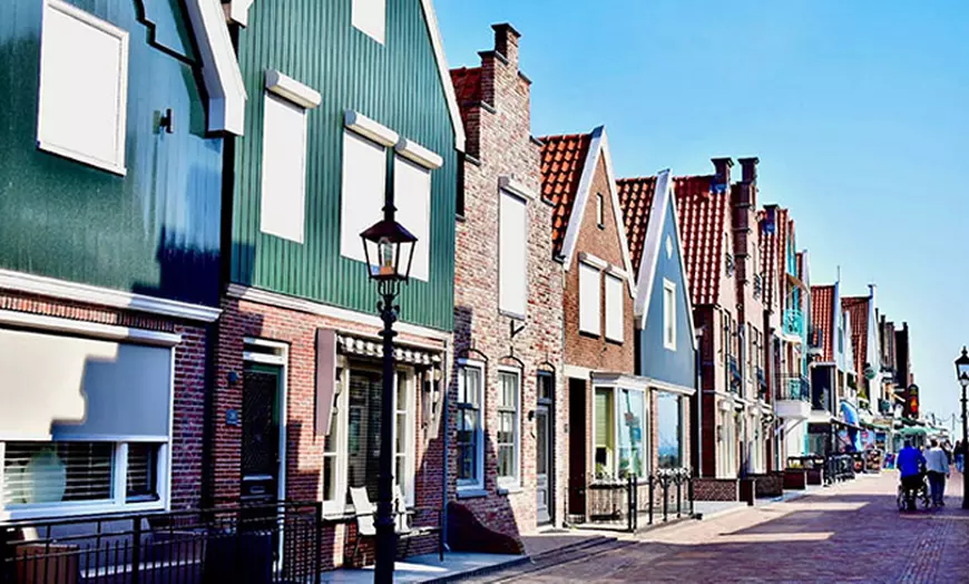 Image 21: Volendam, nabij Amsterdam: tweepersoons- of familiekamer met ontbijt