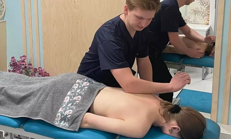 Kompleksowa wizyta fizjoterapeutyczna z masażem leczniczym