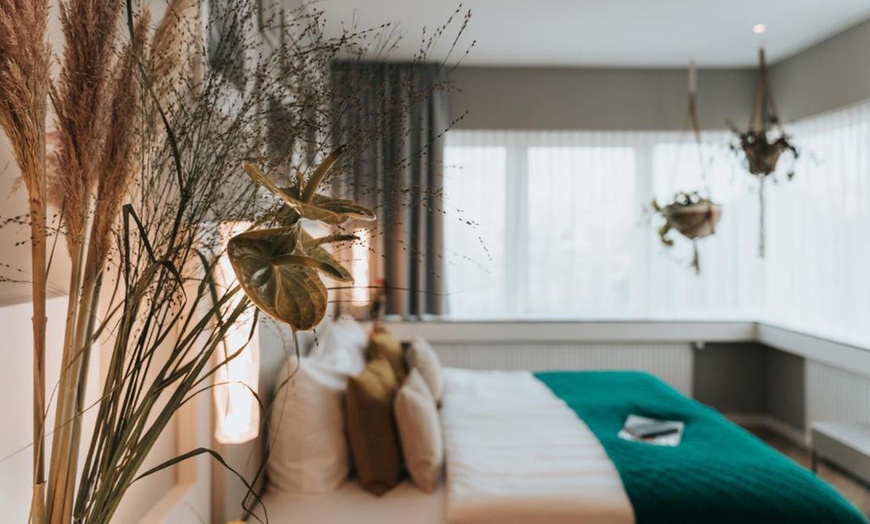 Image 9: Frankfurt am Main: Standard double room including breakfast