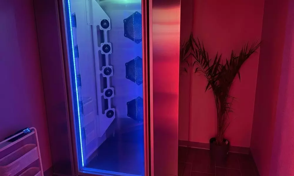 One Session of Cryotherapy, Red Light Therapy, or Infrared Sauna