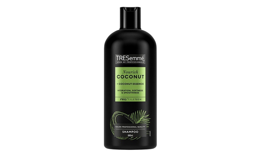 Image 26: Tresemme Shampoo and Conditioner Bundle 680ml Each