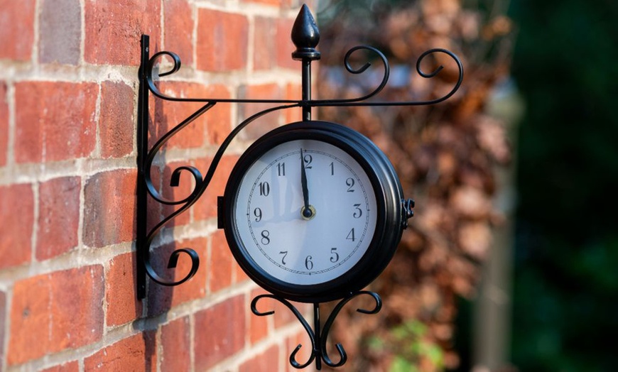 Image 5: Decorative Garden Clocks and Thermometers