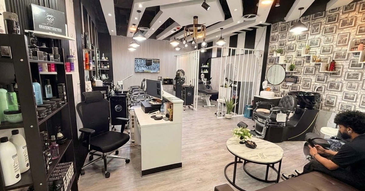 Men’s Haircut & Shave, With Facial Or Reflexology Options Men’s Haircut & Shave, With Facial Or Reflexology Options