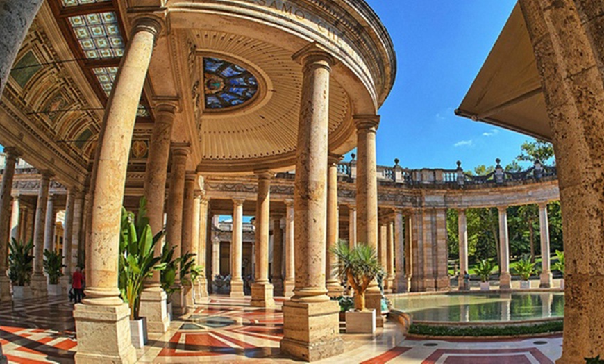 Image 2: Montecatini Terme: 1 o 2 notti con colazione e cena per 2