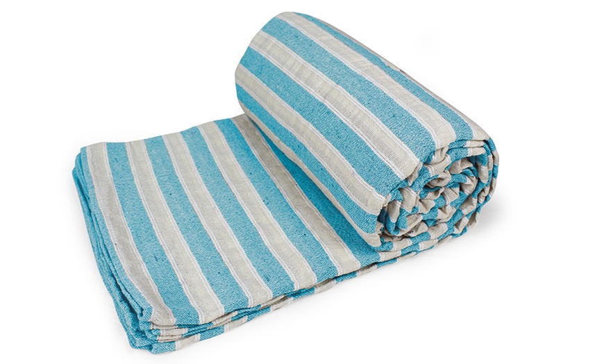 Image 30: Bankhoes en sprei van gerecycled katoen