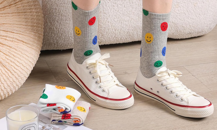 Image 4: 5 or 10 Pairs of Smiley Socks for Women