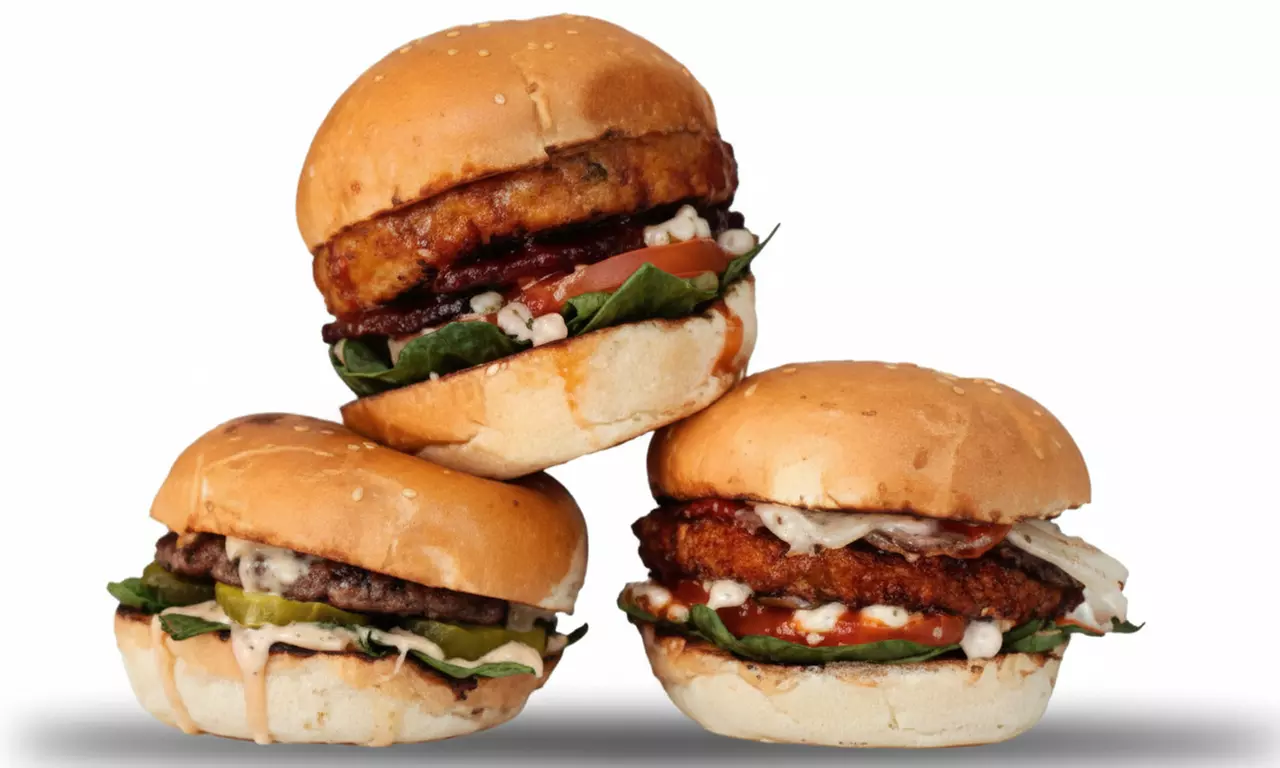 New York Minute Burger & Drink Feast — Solo to Party Packs