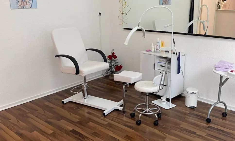 Lashlifting und / oder Browlifting inkl. Färben für 1 Person