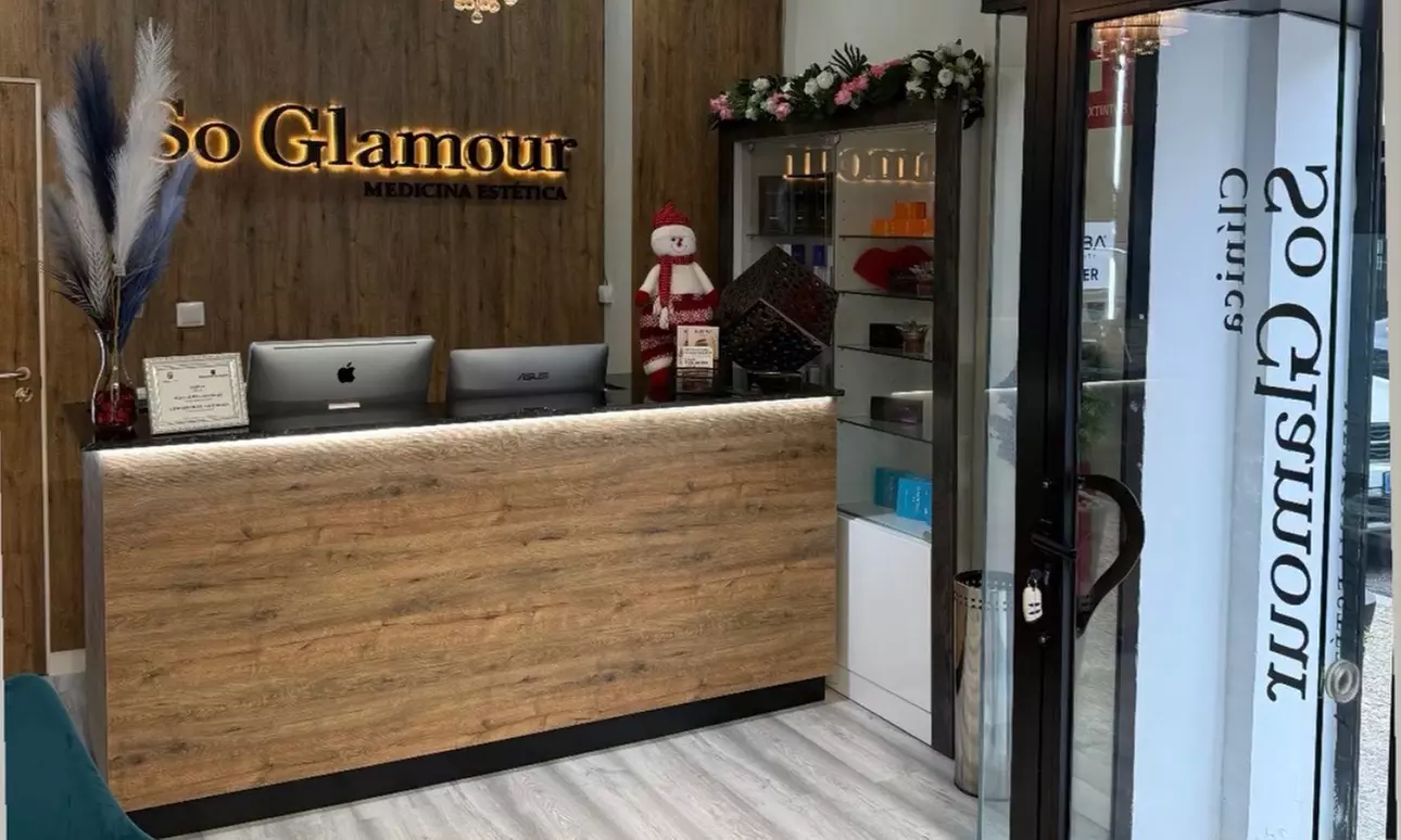 Peeling Hollywood con carbón activo, láser y vitaminas para el rostro